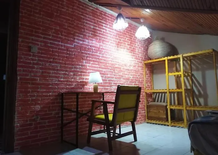 בית נופש Center By Harbour First Floor מרמריס