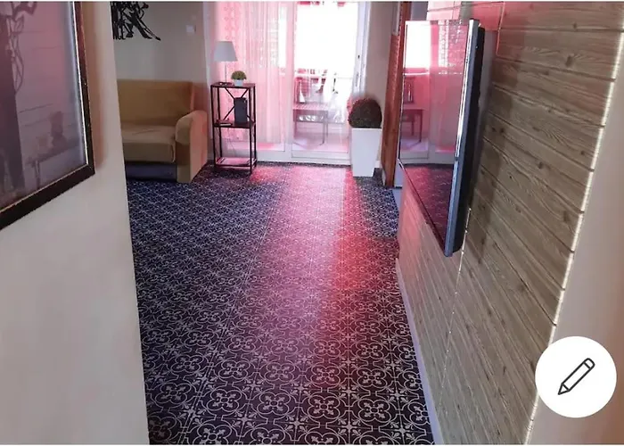 Center By Harbour First Floor *